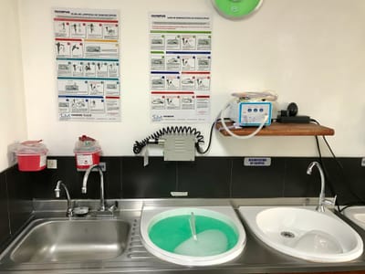 Proceso de lavado de endoscopios